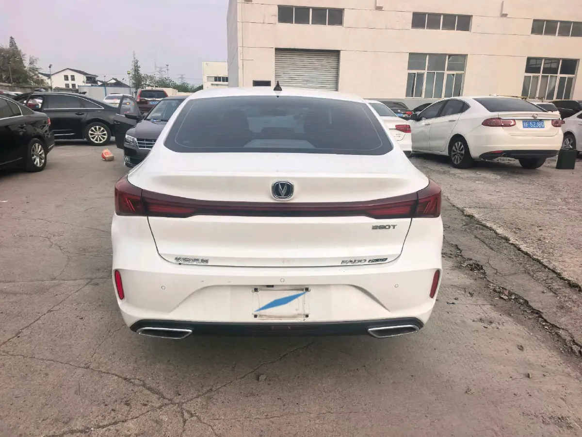 2024 ChangAn Eado 1.4T 160HP L4 7DCT,autocango,china used car exporter,china ev exporter,chinese used car exporter,chinese used ev exporter