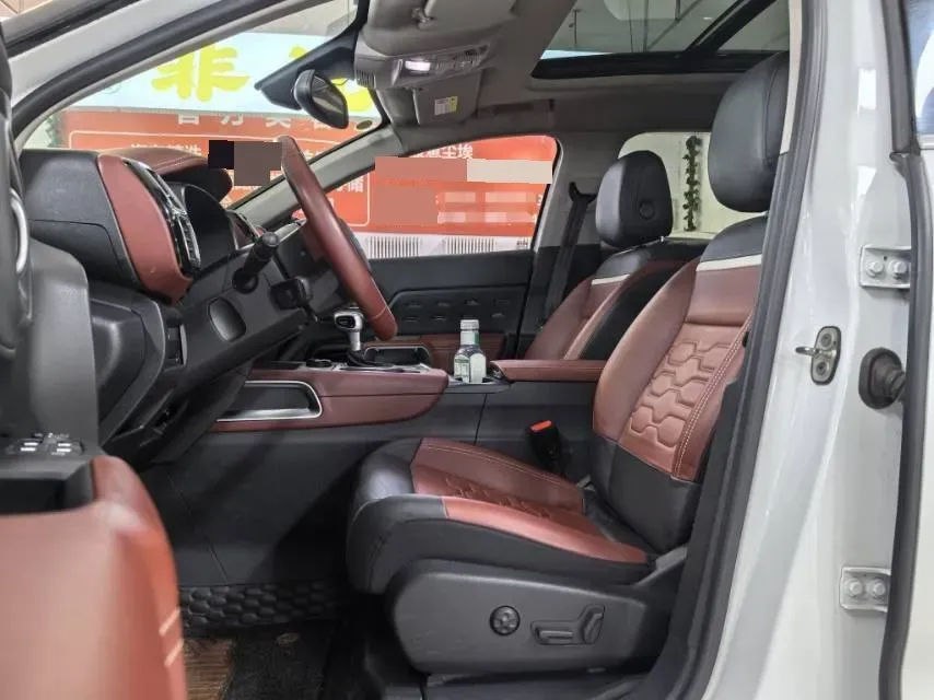 2017 Citroen C5 Aircross 1.6T 167HP L4 6AT,autocango,china used car exporter,china ev exporter,chinese used car exporter,chinese used ev exporter