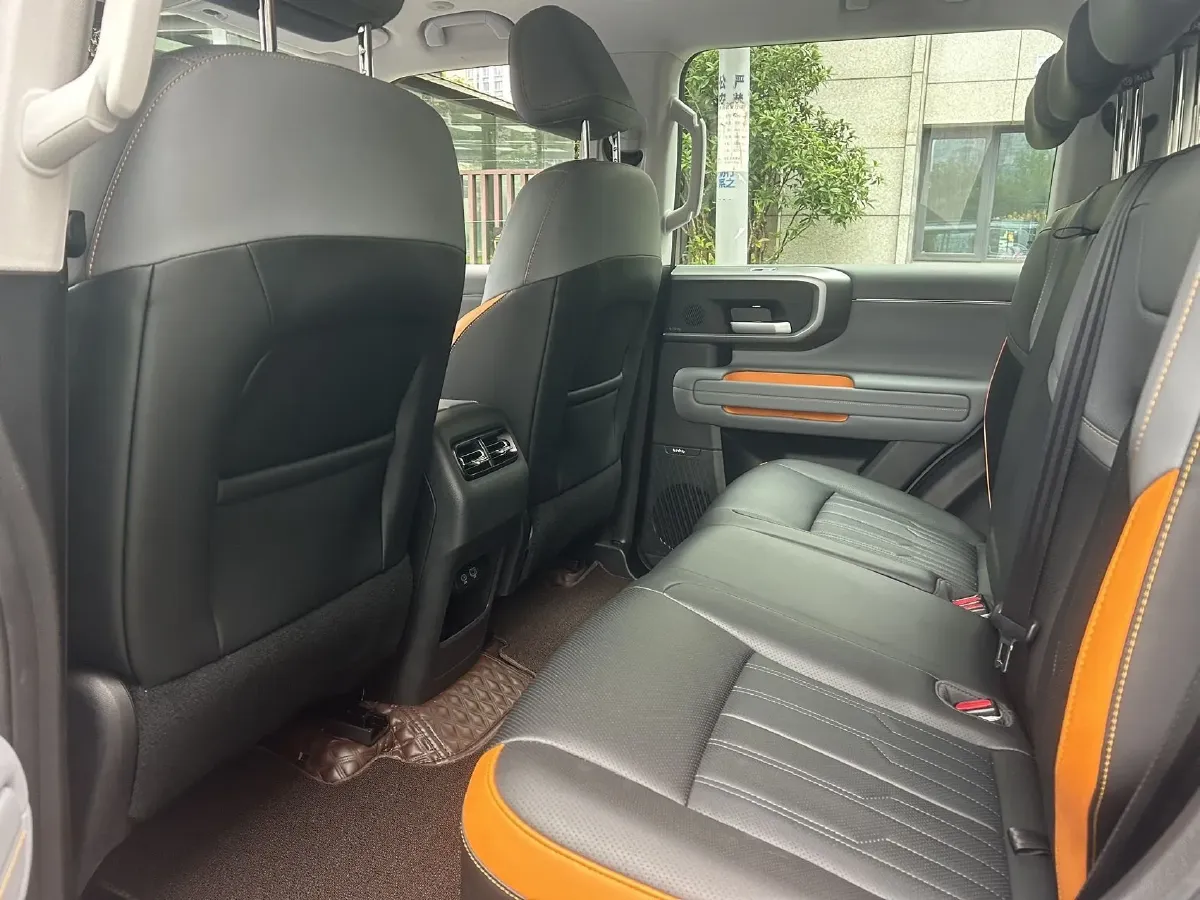 2025 Beijing BJ40 REEV REEV 188HP REEV 40.3KWH,autocango,china used car exporter,china ev exporter,chinese used car exporter,chinese used ev exporter