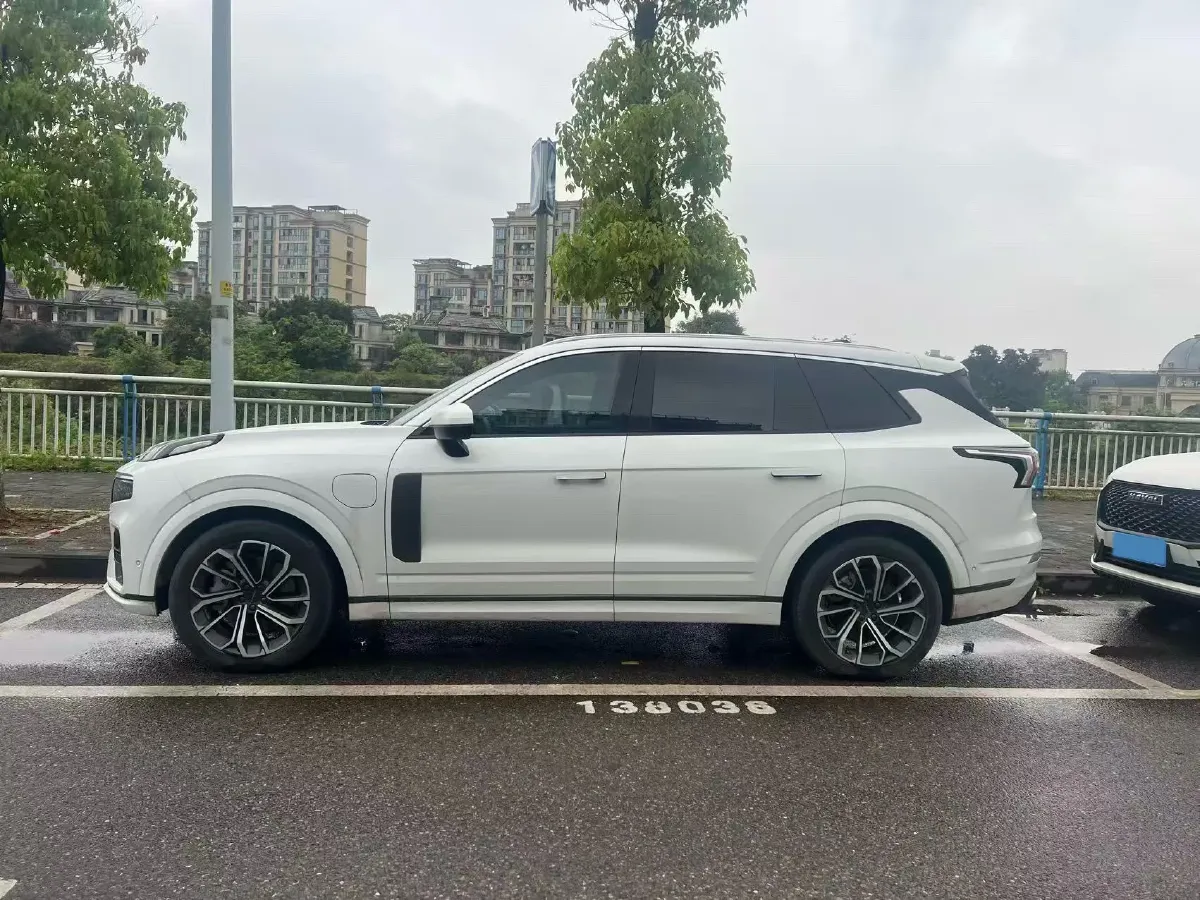 2023 LYNK&CO 09 EM-P 2.0T 254HP L4 8AT PHEV 18.83KWH,autocango,china used car exporter,china ev exporter,chinese used car exporter,chinese used ev exporter
