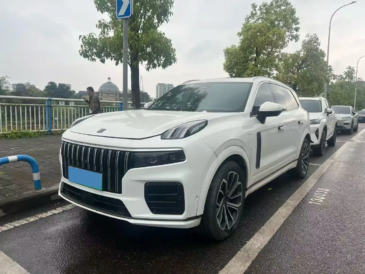 2023 LYNK&CO 09 EM-P 2.0T 254HP L4 8AT PHEV 18.83KWH,autocango,china used car exporter,china ev exporter,chinese used car exporter,chinese used ev exporter