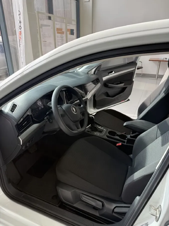 2021 Volkswagen Bora 1.5L 113HP L4 6AT,autocango,china used car exporter,china ev exporter,chinese used car exporter,chinese used ev exporter