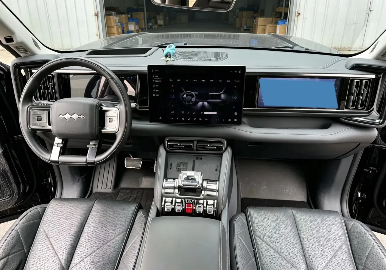 2023 FangChengBao Bao 5 1.5T 194HP L4 E-CVT PHEV 31.8KWH,autocango,china used car exporter,china ev exporter,chinese used car exporter,chinese used ev exporter