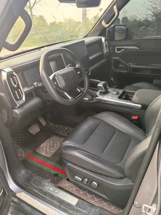 2023 Jetour Traveller 2.0T 254HP L4 7DCT,autocango,china used car exporter,china ev exporter,chinese used car exporter,chinese used ev exporter