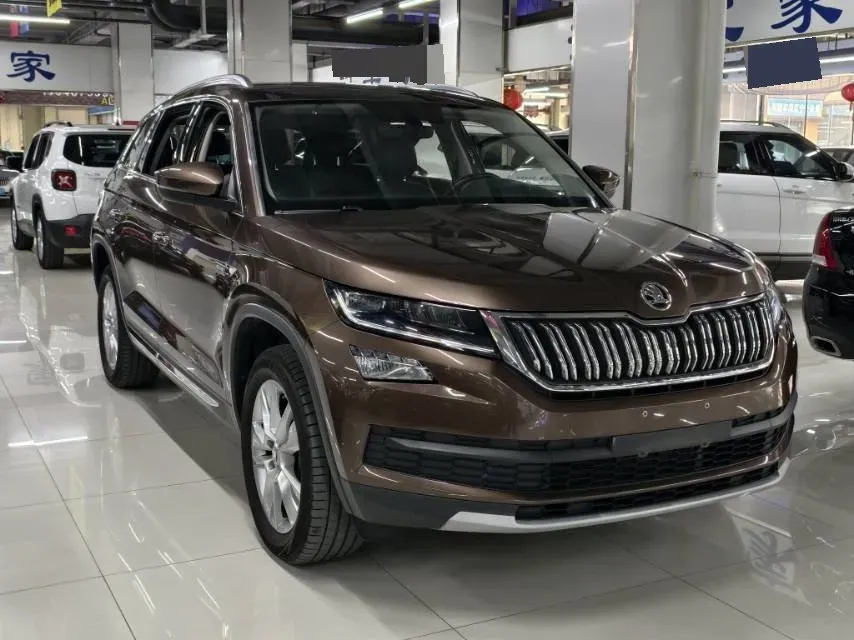 2018 Skoda Kodiak 2.0T 186HP L4 7DCT,autocango,china used car exporter,china ev exporter,chinese used car exporter,chinese used ev exporter