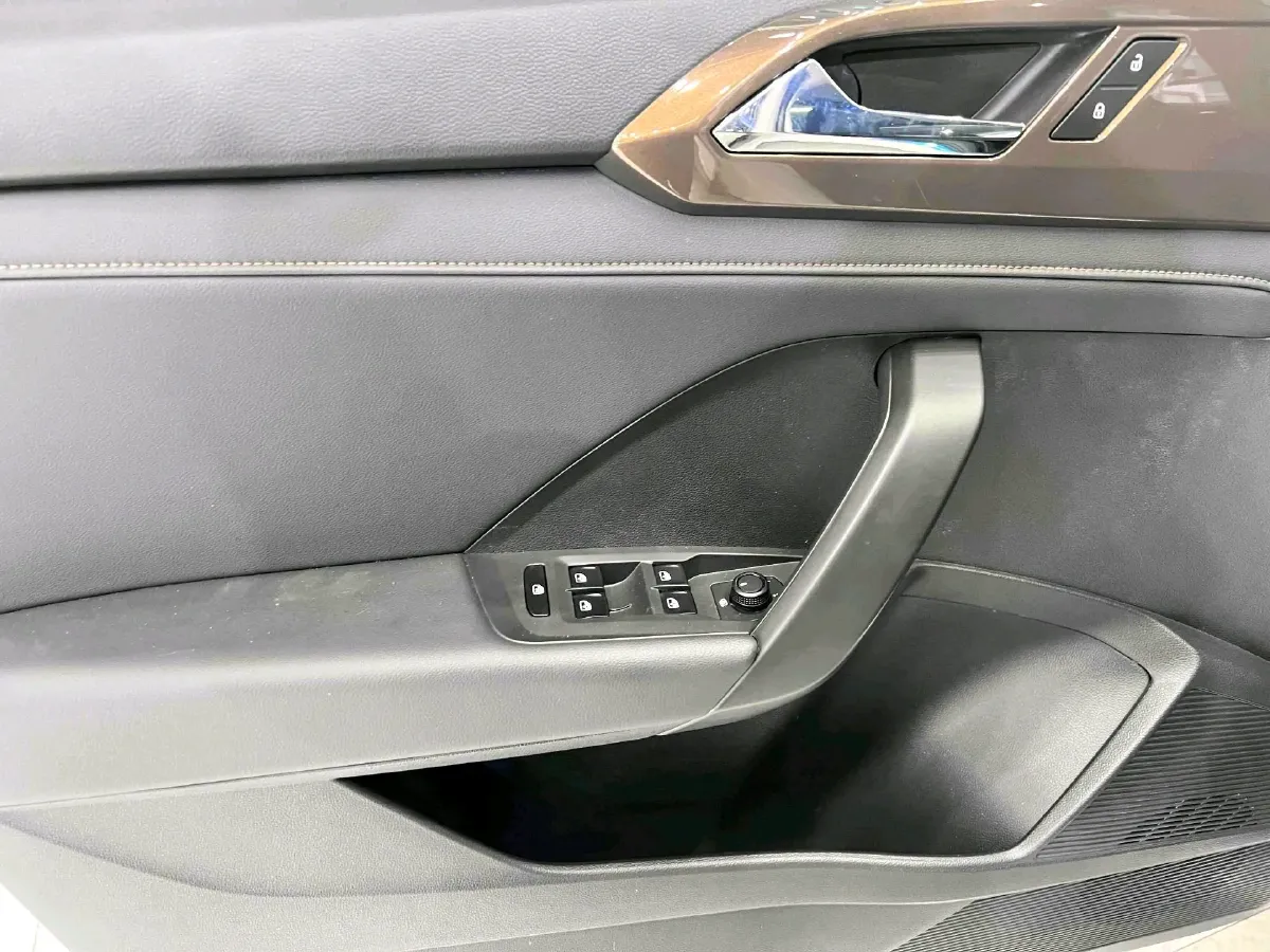 2022 Volkswagen Tharu 1.4T 150HP L4 7DCT,autocango,china used car exporter,china ev exporter,chinese used car exporter,chinese used ev exporter