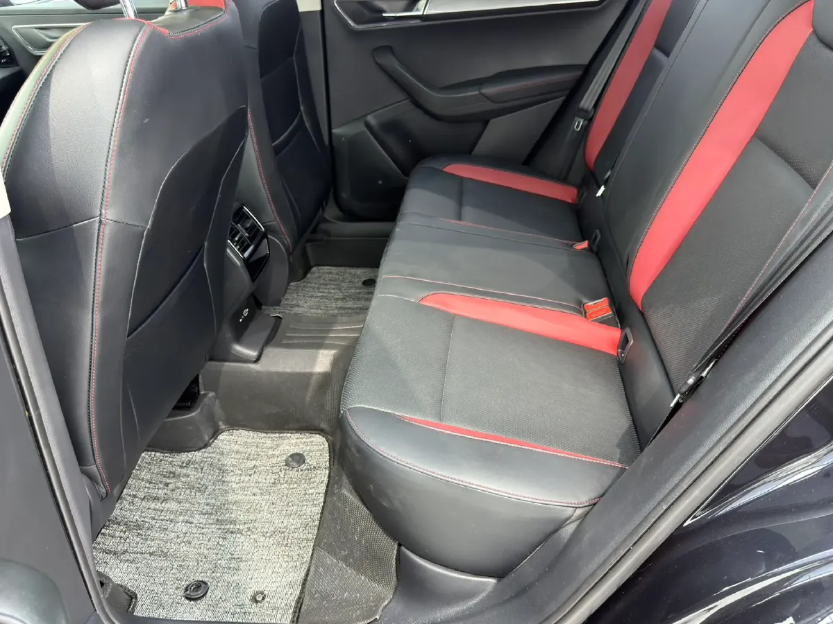 2022 Skoda Karoq 1.4T 150HP L4 7DCT,autocango,china used car exporter,china ev exporter,chinese used car exporter,chinese used ev exporter