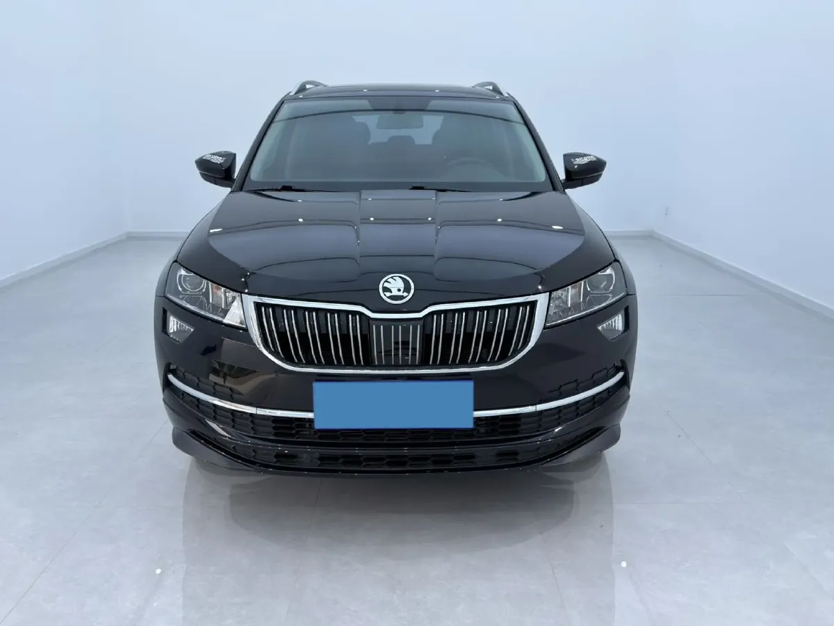 2022 Skoda Karoq 1.4T 150HP L4 7DCT,autocango,china used car exporter,china ev exporter,chinese used car exporter,chinese used ev exporter
