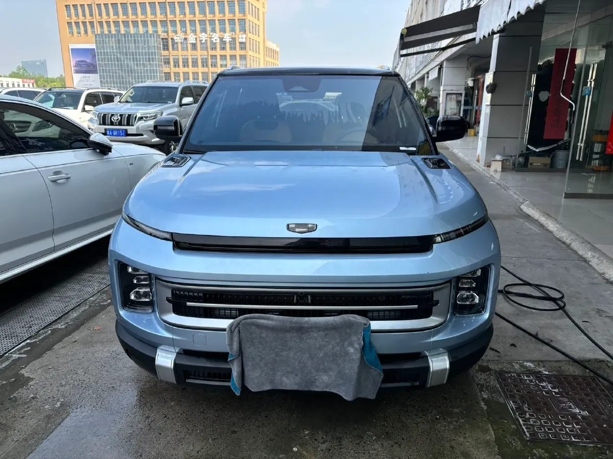 2023 Geely ICON 1.5T 181HP L4 7DCT,autocango,china used car exporter,china ev exporter,chinese used car exporter,chinese used ev exporter