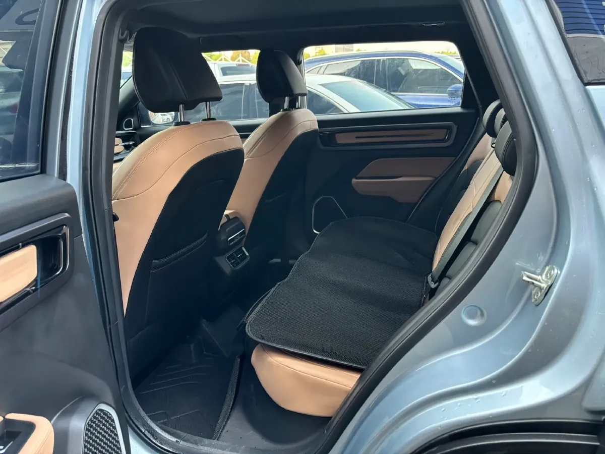 2023 Geely ICON 1.5T 181HP L4 7DCT,autocango,china used car exporter,china ev exporter,chinese used car exporter,chinese used ev exporter