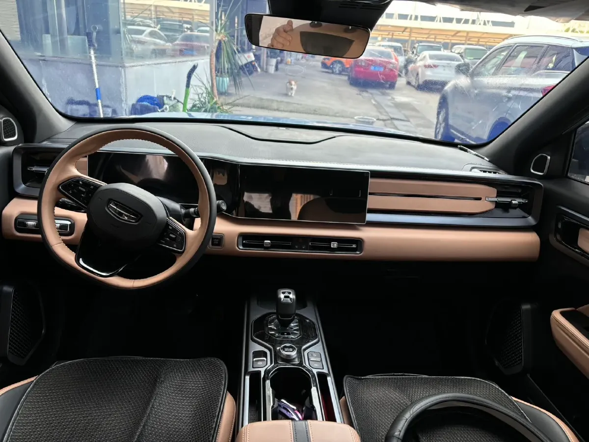 2023 Geely ICON 1.5T 181HP L4 7DCT,autocango,china used car exporter,china ev exporter,chinese used car exporter,chinese used ev exporter