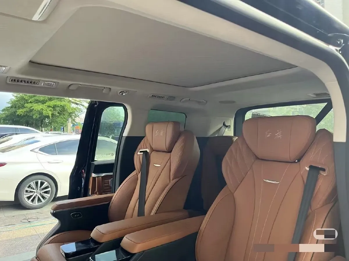 2023 HongQi HQ9 2.0T 252HP L4 8AT,autocango,china used car exporter,china ev exporter,chinese used car exporter,chinese used ev exporter