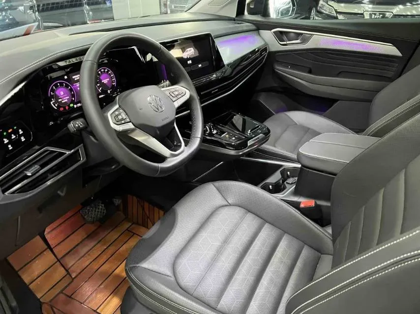 2024 Volkswagen Talagon 2.0T 220HP L4 7DCT,autocango,china used car exporter,china ev exporter,chinese used car exporter,chinese used ev exporter
