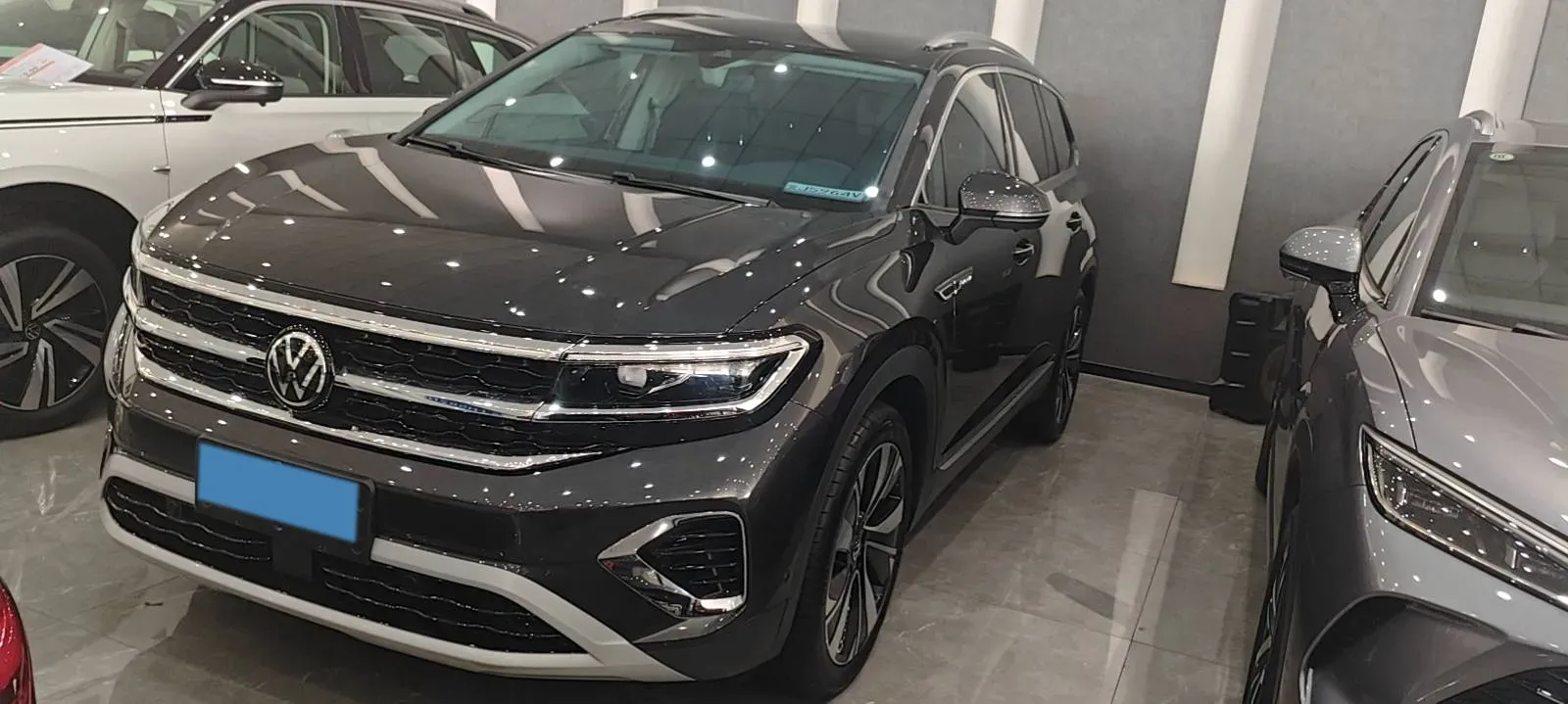 2024 Volkswagen Talagon 2.0T 220HP L4 7DCT,autocango,china used car exporter,china ev exporter,chinese used car exporter,chinese used ev exporter