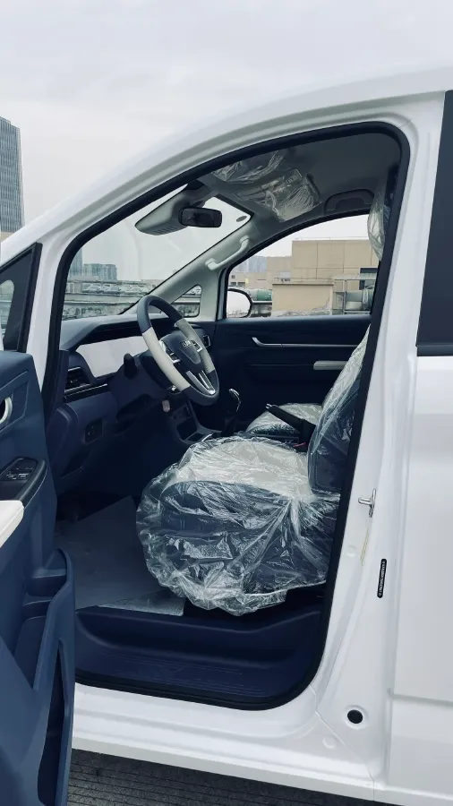 2025 BAW RuiSheng Trump M7 2.0L 144HP L4 8AT,autocango,china used car exporter,china ev exporter,chinese used car exporter,chinese used ev exporter