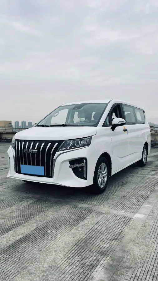 2025 BAW RuiSheng Trump M7 2.0L 144HP L4 8AT,autocango,china used car exporter,china ev exporter,chinese used car exporter,chinese used ev exporter