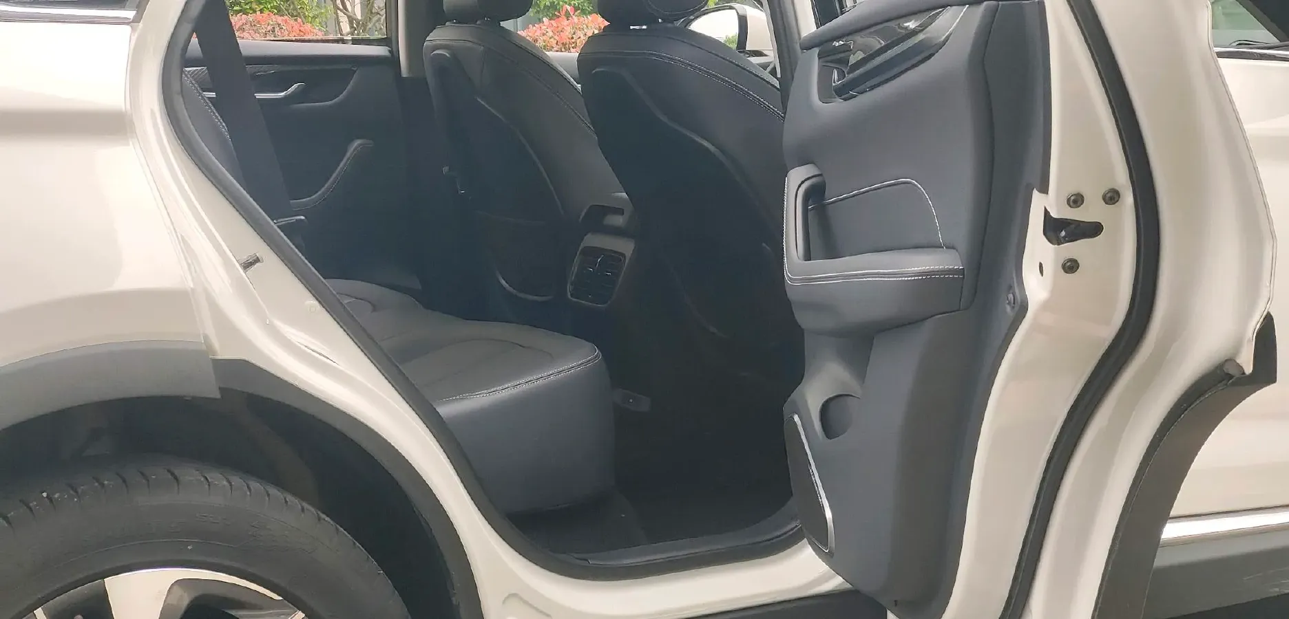 2018 Brilliance Auto V7 1.6T 204HP L4 7DCT,autocango,china used car exporter,china ev exporter,chinese used car exporter,chinese used ev exporter