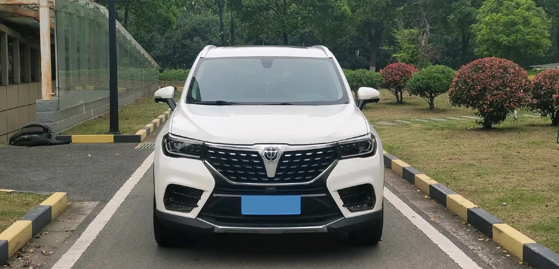 2018 Brilliance Auto V7 1.6T 204HP L4 7DCT,autocango,china used car exporter,china ev exporter,chinese used car exporter,chinese used ev exporter