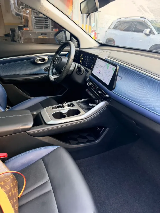 2023 GAC Trumpchi GS3 1.5T 177HP L4 7DCT,autocango,china used car exporter,china ev exporter,chinese used car exporter,chinese used ev exporter