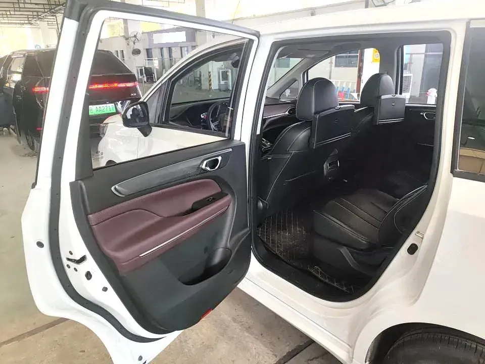 2023 GAC Trumpchi M6 1.5T 177HP L4 7DCT,autocango,china used car exporter,china ev exporter,chinese used car exporter,chinese used ev exporter