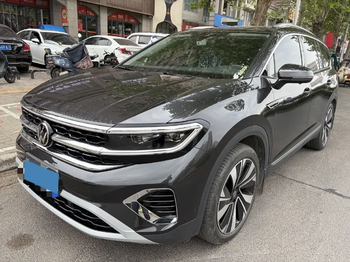 2023 Volkswagen Talagon 2.0T 220HP L4 7DCT,autocango,china used car exporter,china ev exporter,chinese used car exporter,chinese used ev exporter