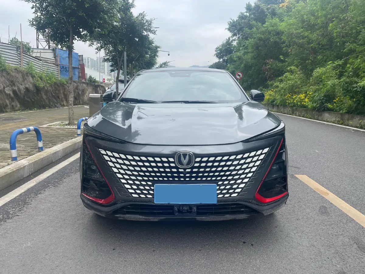 2020 ChangAn UNI-T 1.5T 180HP L4 7DCT,autocango,china used car exporter,china ev exporter,chinese used car exporter,chinese used ev exporter