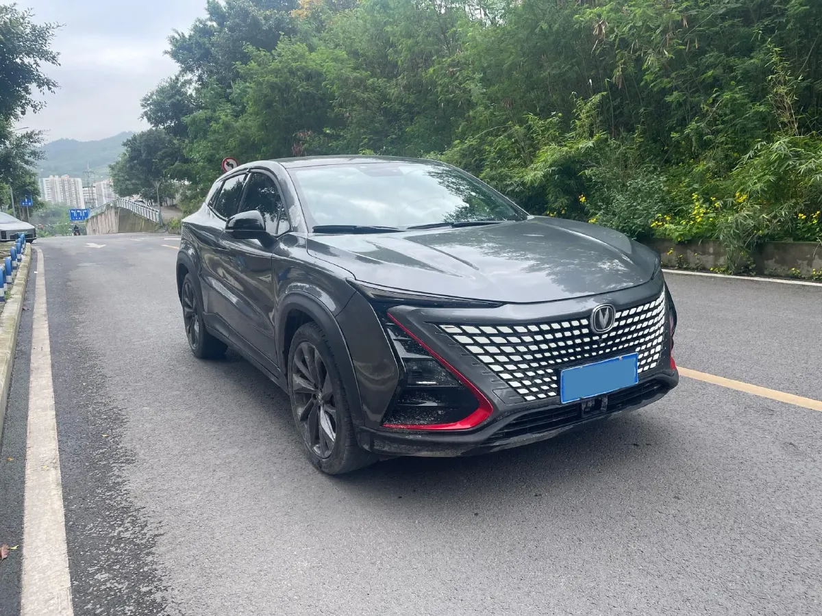 2020 ChangAn UNI-T 1.5T 180HP L4 7DCT,autocango,china used car exporter,china ev exporter,chinese used car exporter,chinese used ev exporter