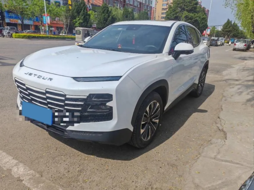 2022 Jetour DASHING 1.6T 197HP L4 7DCT