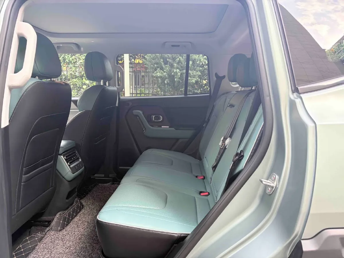 2025 Jetour Traveller 2.0T 254HP L4 7DCT,autocango,china used car exporter,china ev exporter,chinese used car exporter,chinese used ev exporter