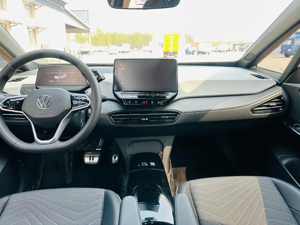 2024 Volkswagen ID.3 BEV 52.8KWH,autocango,china used car exporter,china ev exporter,chinese used car exporter,chinese used ev exporter