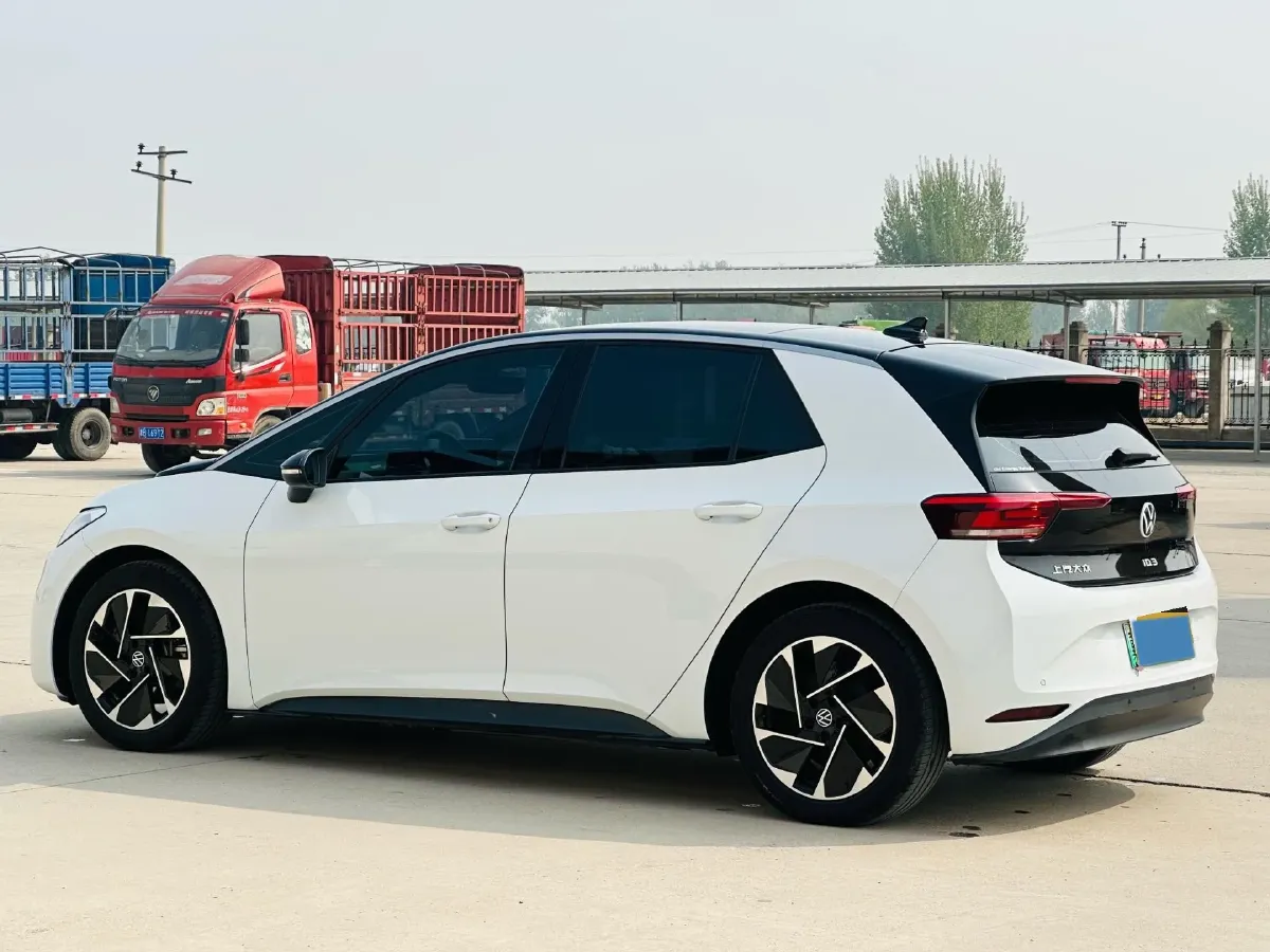 2024 Volkswagen ID.3 BEV 52.8KWH,autocango,china used car exporter,china ev exporter,chinese used car exporter,chinese used ev exporter