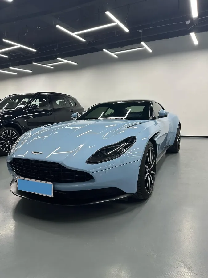 2019 Aston Martin DB11 4.0T 510HP V8 8AT,autocango,china used car exporter,china ev exporter,chinese used car exporter,chinese used ev exporter