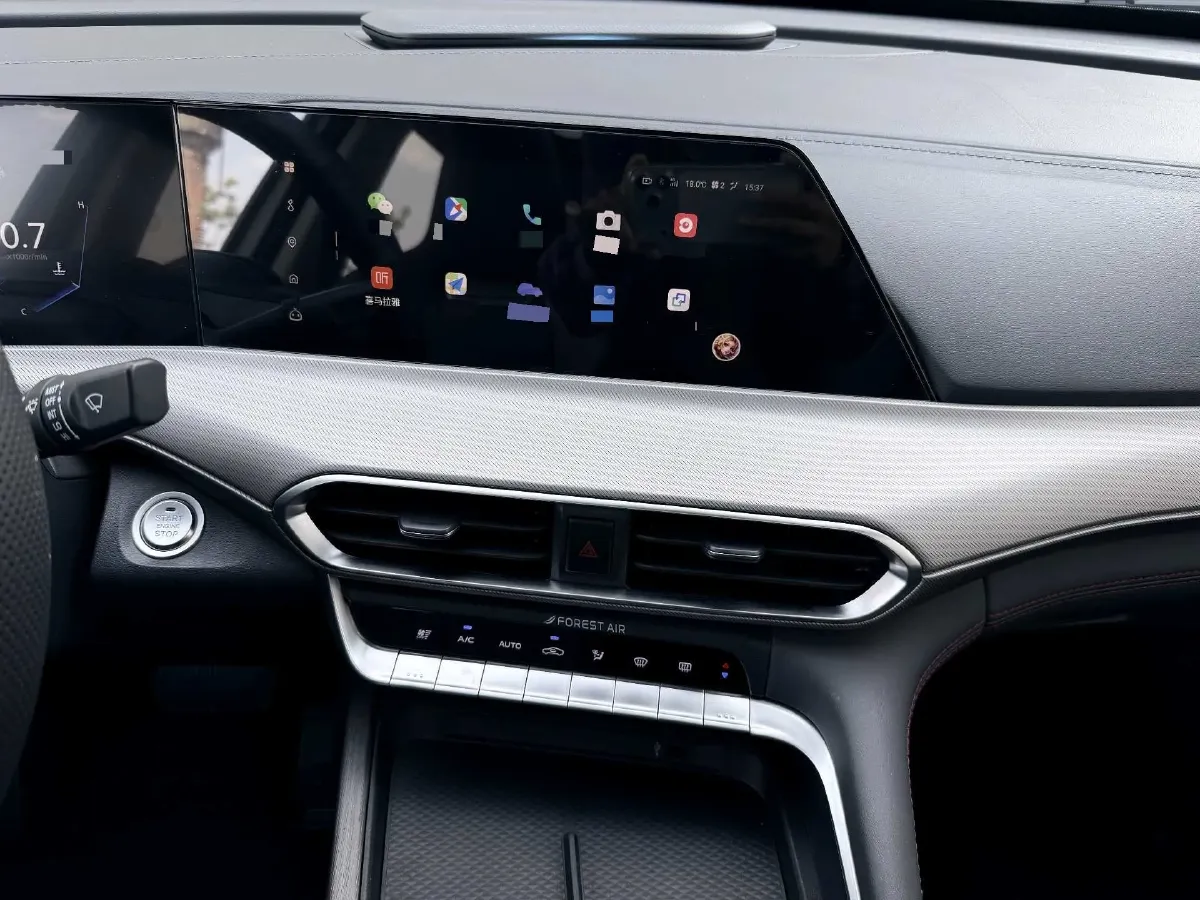 2021 ChangAn UNI-T 1.5T 180HP L4 7DCT,autocango,china used car exporter,china ev exporter,chinese used car exporter,chinese used ev exporter