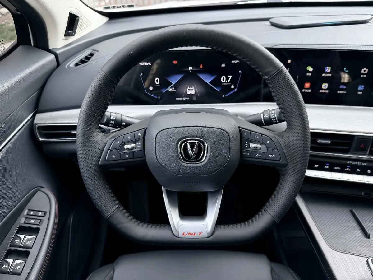 2021 ChangAn UNI-T 1.5T 180HP L4 7DCT,autocango,china used car exporter,china ev exporter,chinese used car exporter,chinese used ev exporter