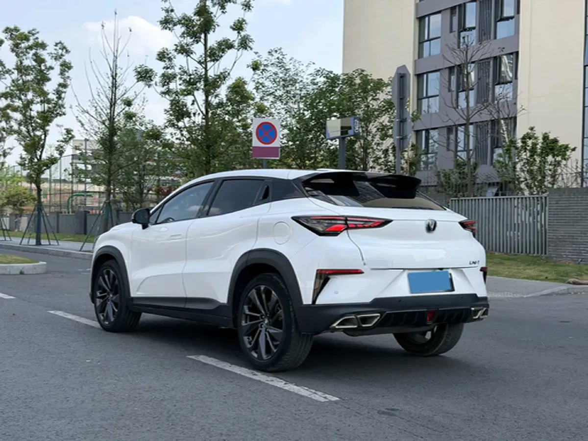2021 ChangAn UNI-T 1.5T 180HP L4 7DCT,autocango,china used car exporter,china ev exporter,chinese used car exporter,chinese used ev exporter