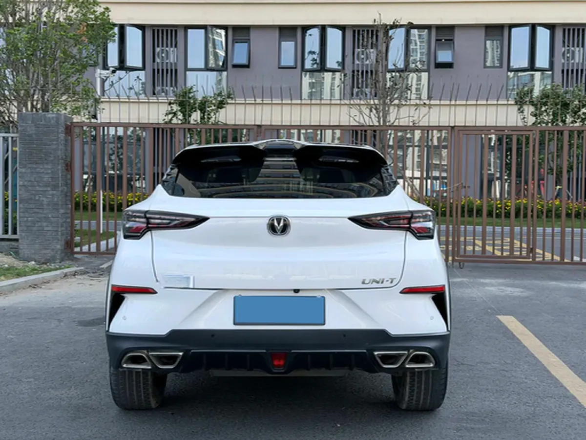 2021 ChangAn UNI-T 1.5T 180HP L4 7DCT,autocango,china used car exporter,china ev exporter,chinese used car exporter,chinese used ev exporter