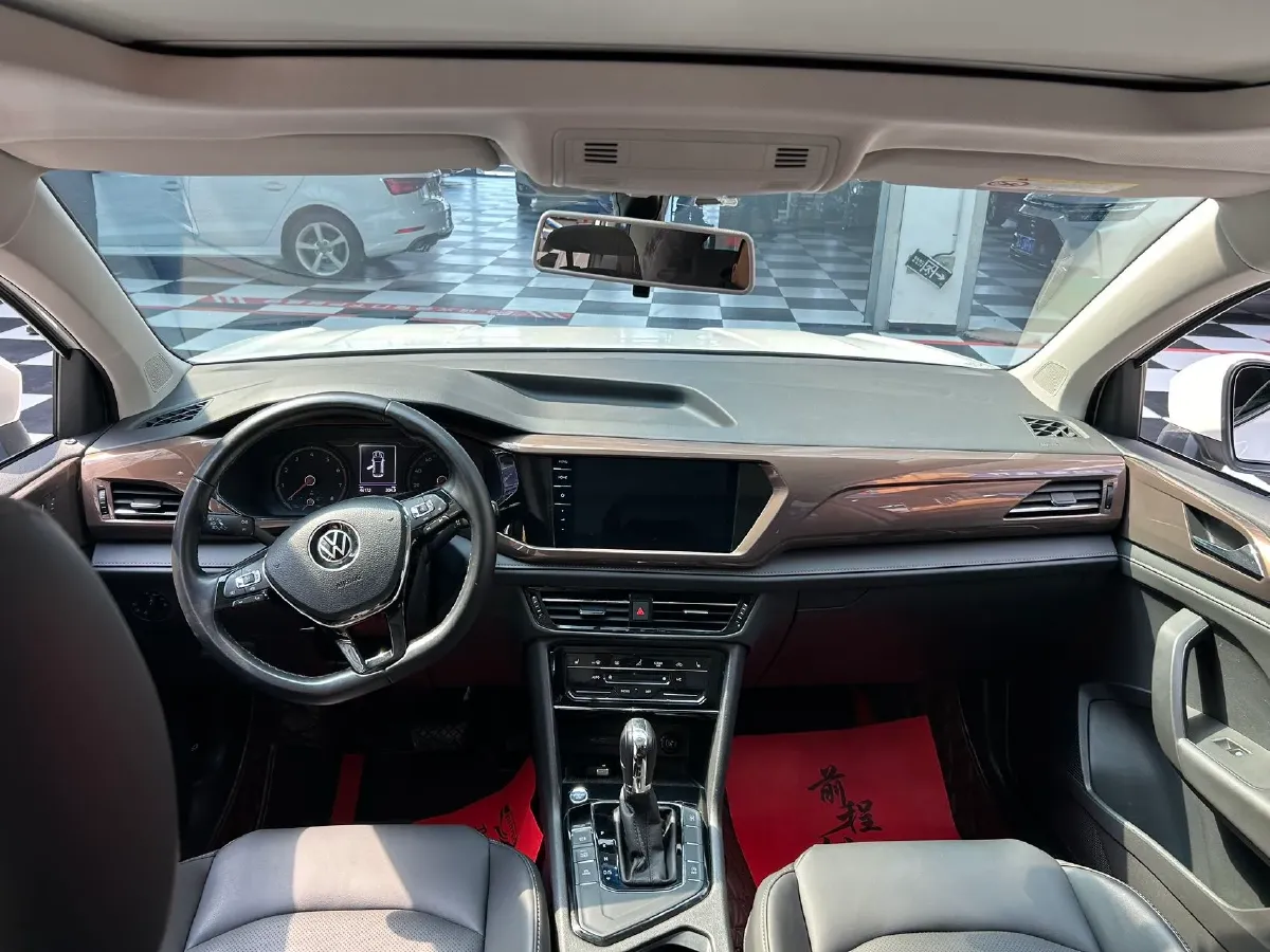 2021 Volkswagen Tharu 2.0T 186HP L4 7DCT,autocango,china used car exporter,china ev exporter,chinese used car exporter,chinese used ev exporter