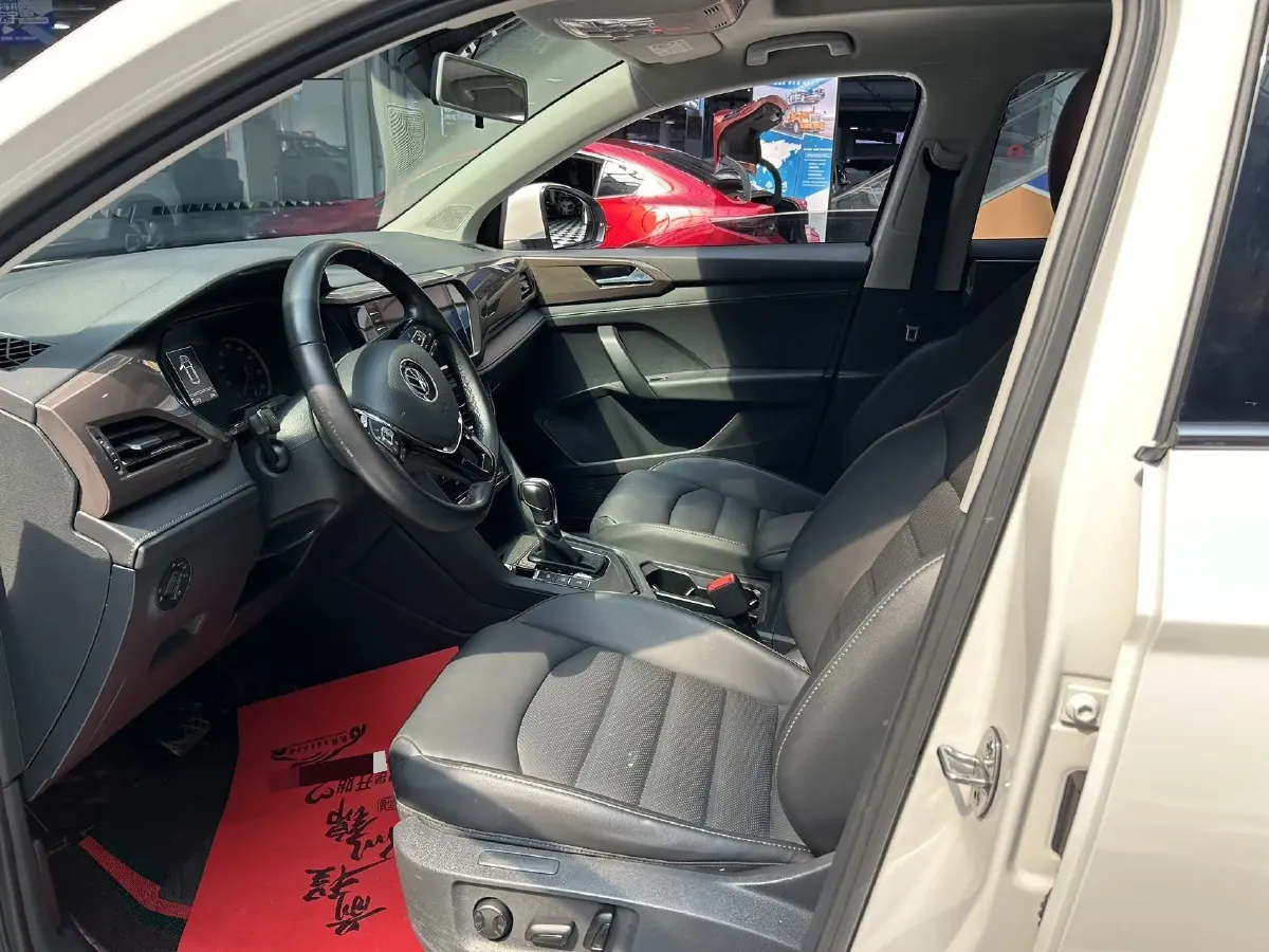 2021 Volkswagen Tharu 2.0T 186HP L4 7DCT,autocango,china used car exporter,china ev exporter,chinese used car exporter,chinese used ev exporter