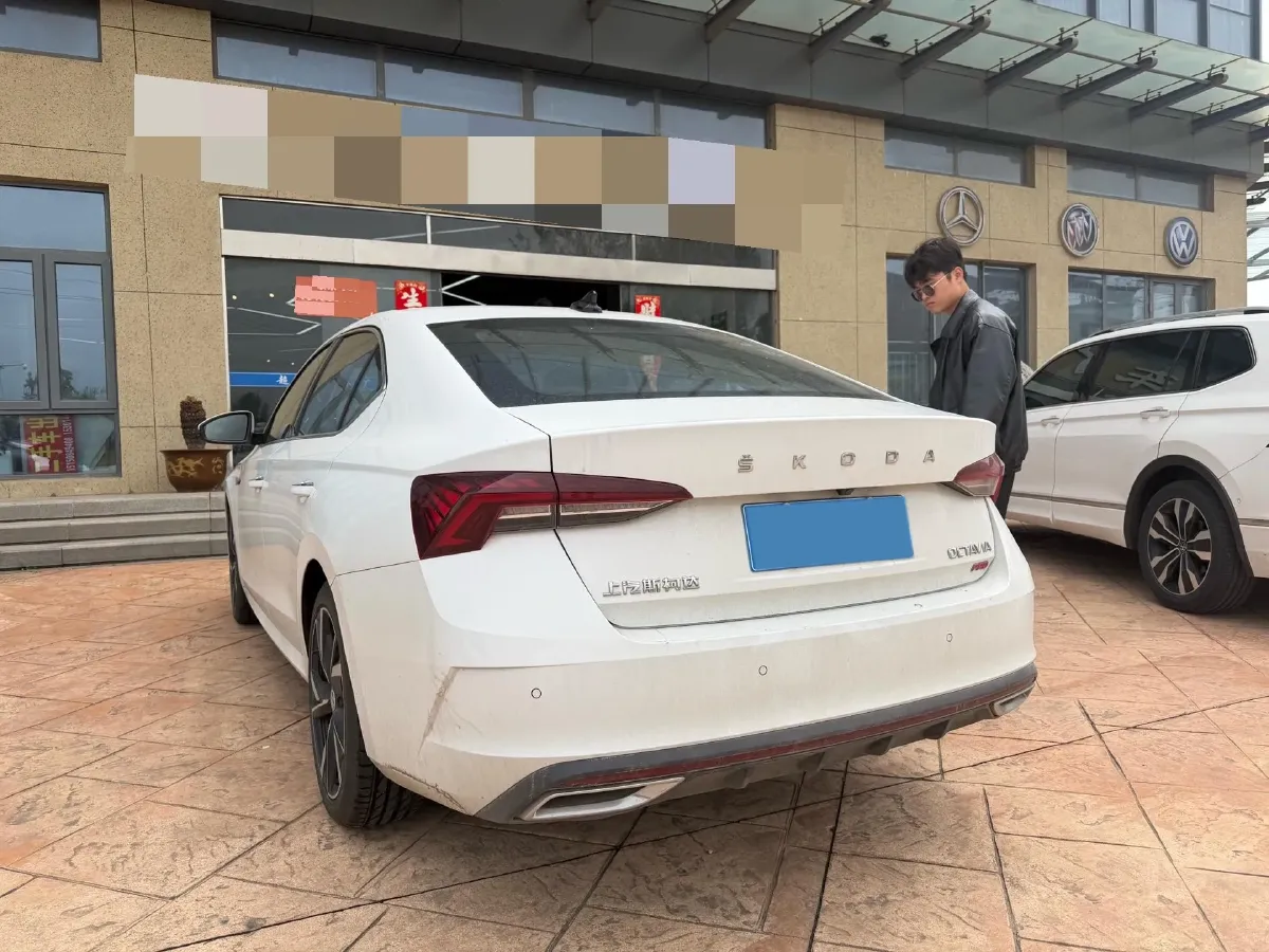 2023 Skoda Octavia 1.4T 150HP L4 7DCT,autocango,china used car exporter,china ev exporter,chinese used car exporter,chinese used ev exporter