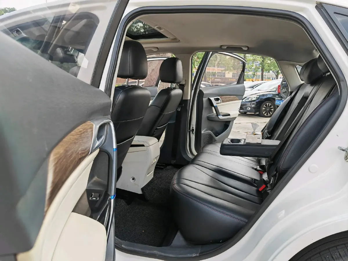 2018 BeiJing Auto EU5 BEV 53.66KWH,autocango,china used car exporter,china ev exporter,chinese used car exporter,chinese used ev exporter