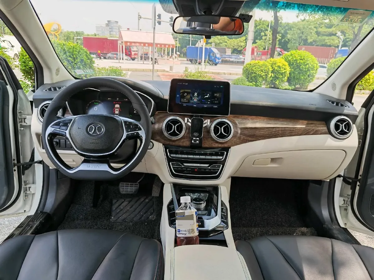 2018 BeiJing Auto EU5 BEV 53.66KWH,autocango,china used car exporter,china ev exporter,chinese used car exporter,chinese used ev exporter