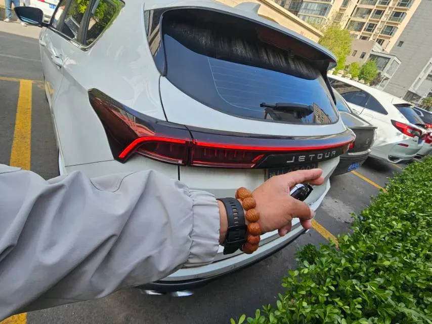 2021 Jetour X70 Plus 1.6T 197HP L4 7DCT,autocango,china used car exporter,china ev exporter,chinese used car exporter,chinese used ev exporter