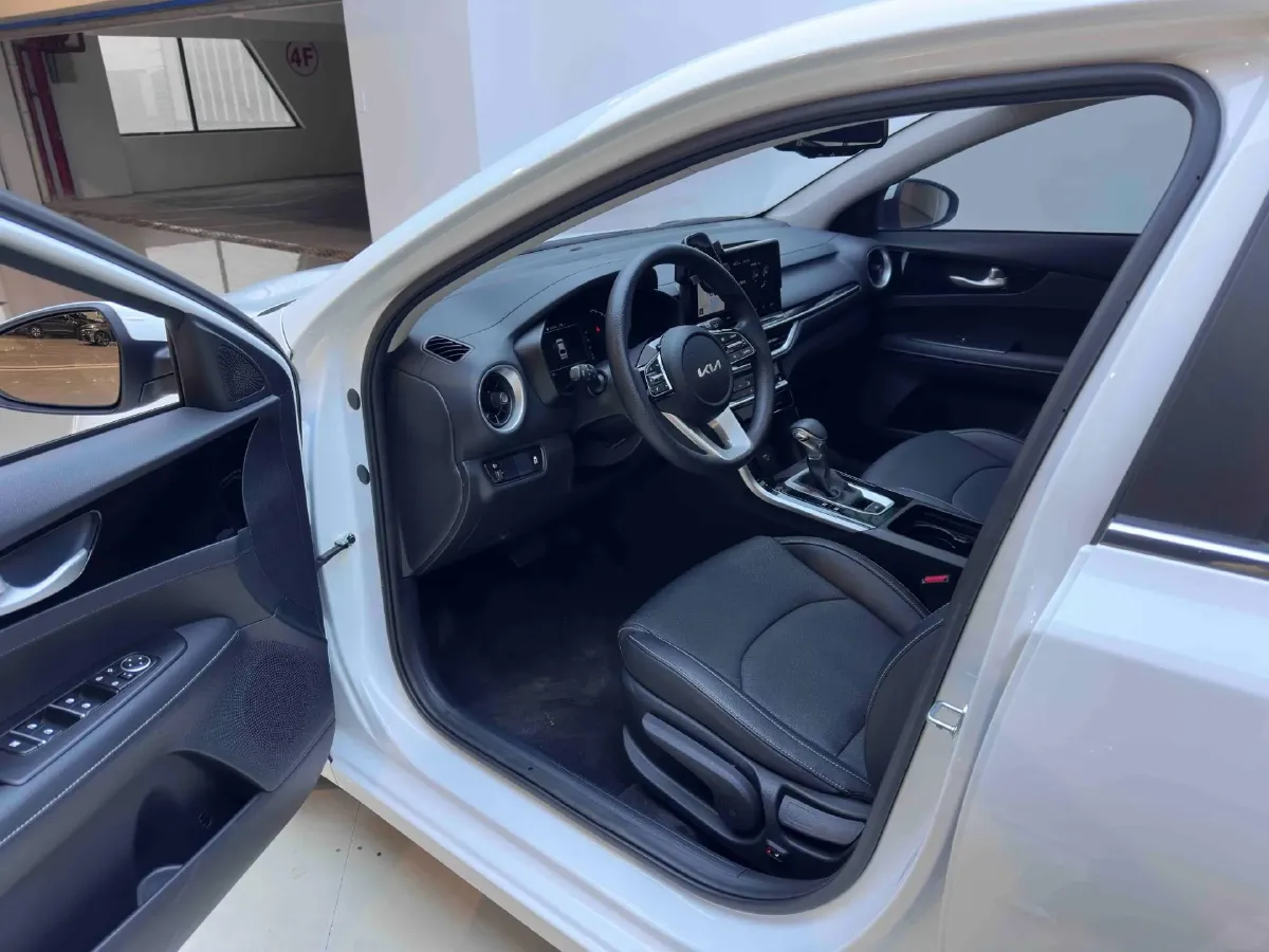 2021 Kia K3 1.5L 115HP L4 CVT,autocango,china used car exporter,china ev exporter,chinese used car exporter,chinese used ev exporter