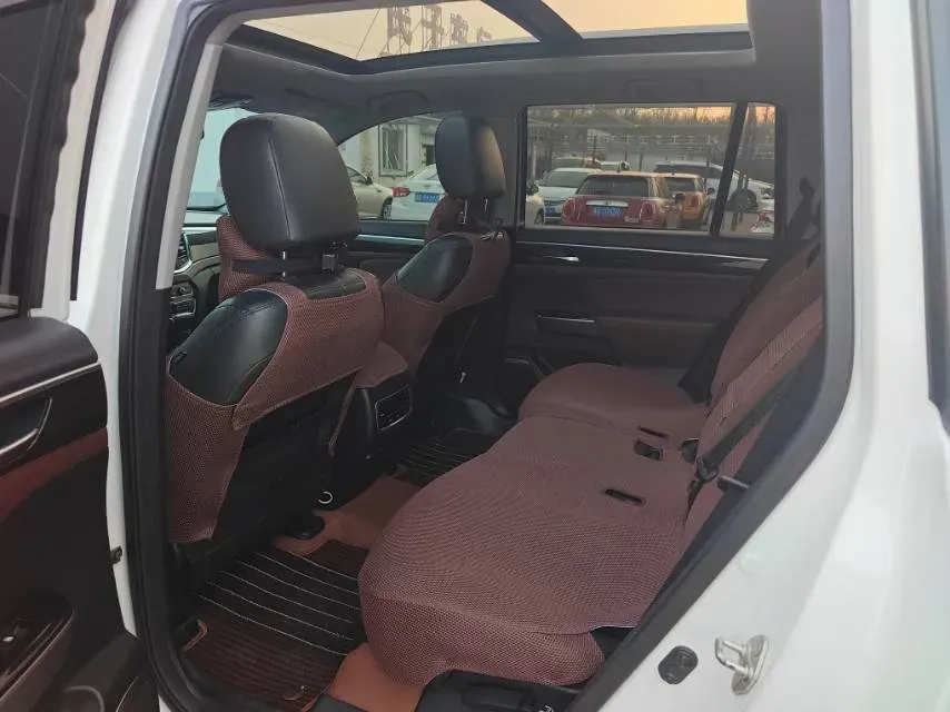 2017 GAC Trumpchi GS8 2.0T 201HP L4 6AT,autocango,china used car exporter,china ev exporter,chinese used car exporter,chinese used ev exporter