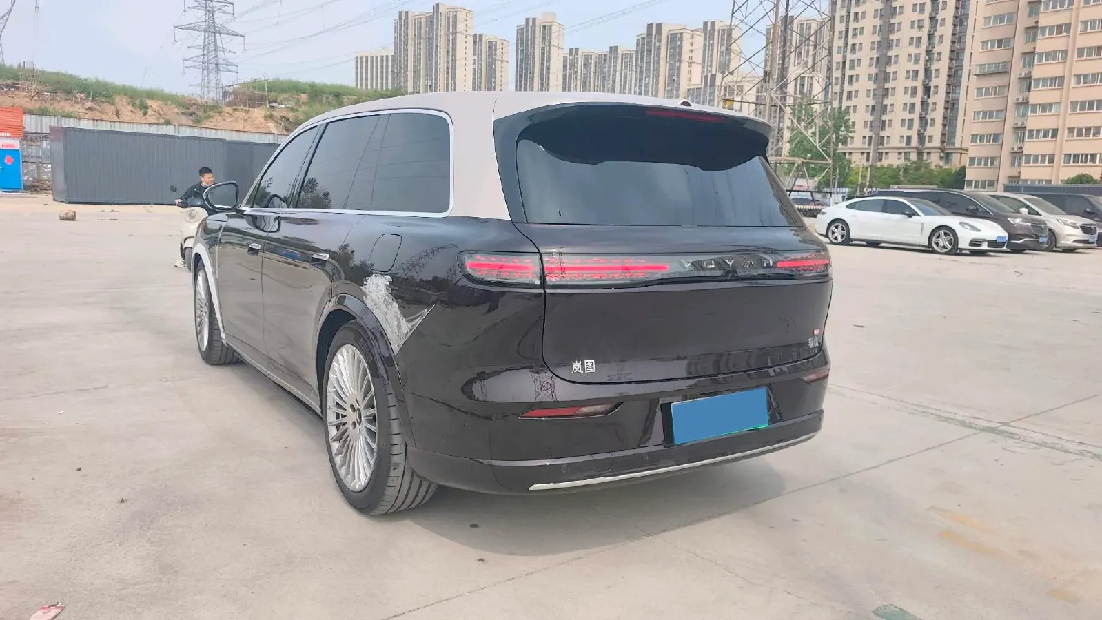 2026 Voyah 9L 1.5T 150HP L4 PHEV,autocango,china used car exporter,china ev exporter,chinese used car exporter,chinese used ev exporter