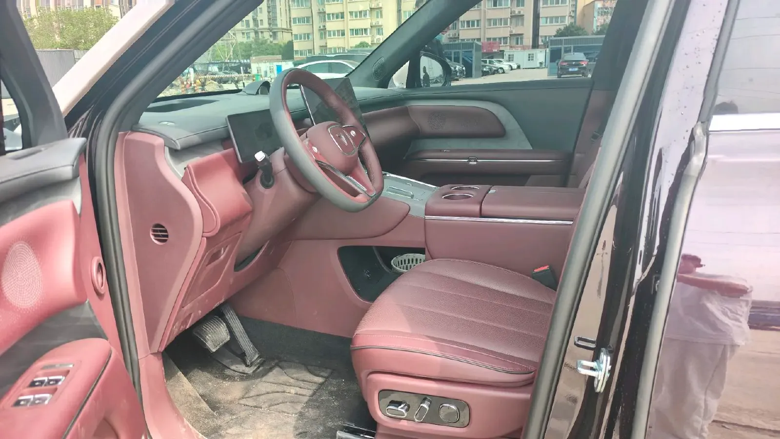 2026 Voyah 9L 1.5T 150HP L4 PHEV,autocango,china used car exporter,china ev exporter,chinese used car exporter,chinese used ev exporter