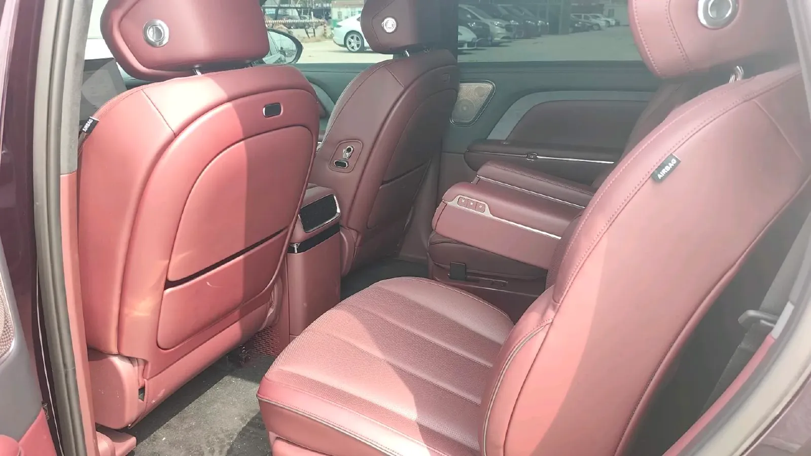 2026 Voyah 9L 1.5T 150HP L4 PHEV,autocango,china used car exporter,china ev exporter,chinese used car exporter,chinese used ev exporter