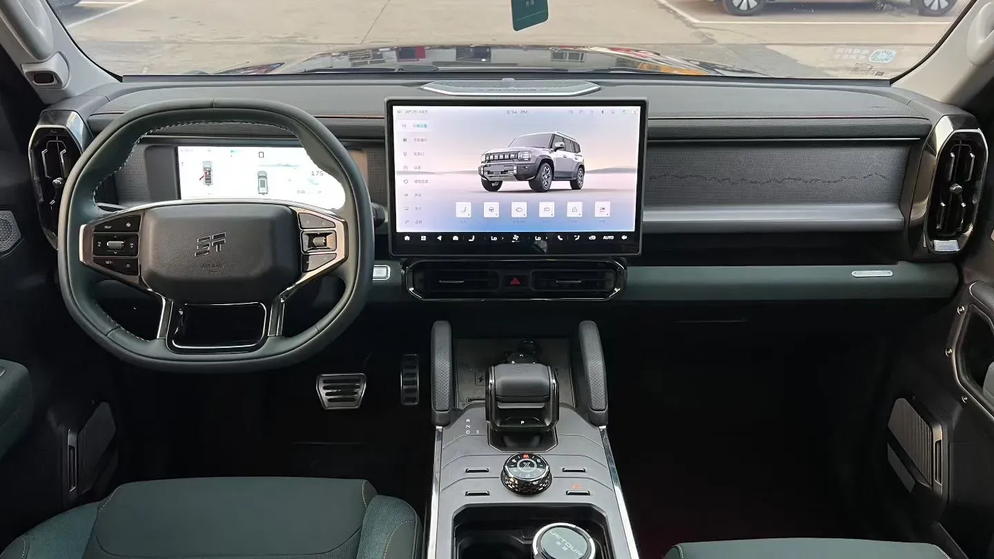 2023 Jetour Traveller 2.0T 254HP L4 7DCT,autocango,china used car exporter,china ev exporter,chinese used car exporter,chinese used ev exporter