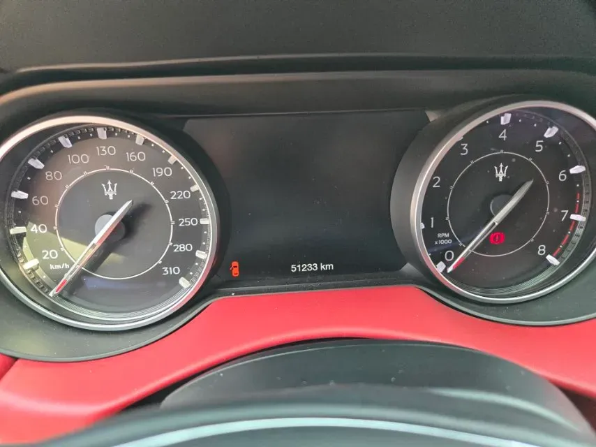 2021 Maserati Levante 3.0T 350HP V6 8AT,autocango,china used car exporter,china ev exporter,chinese used car exporter,chinese used ev exporter