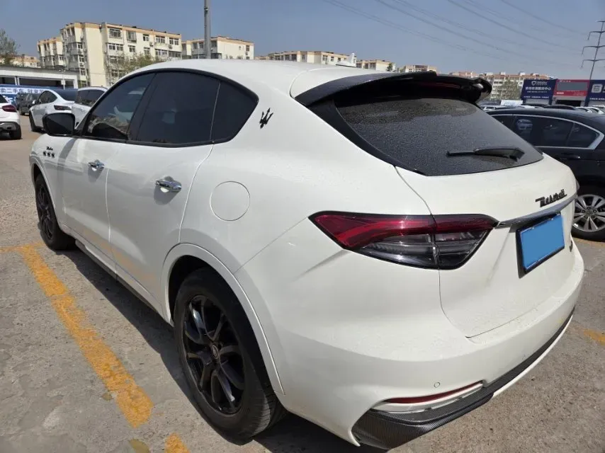 2021 Maserati Levante 3.0T 350HP V6 8AT,autocango,china used car exporter,china ev exporter,chinese used car exporter,chinese used ev exporter